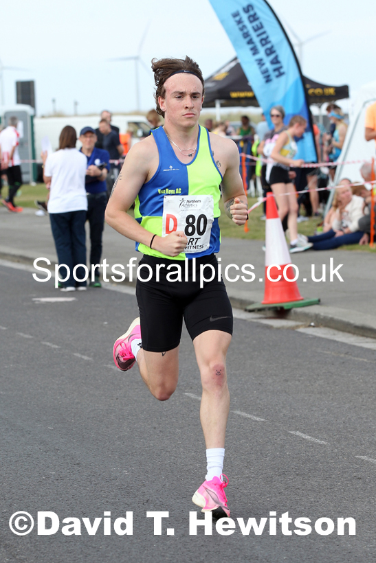 Senior mens 6 stage relay, 2021 Northern 6 and 4 Stage and Young Athletes Road Relays, Redcar. Photo: David T. Hewitson/Sports for All Pics